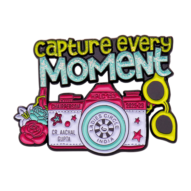 모양의 맞춤형 에나멜 핀